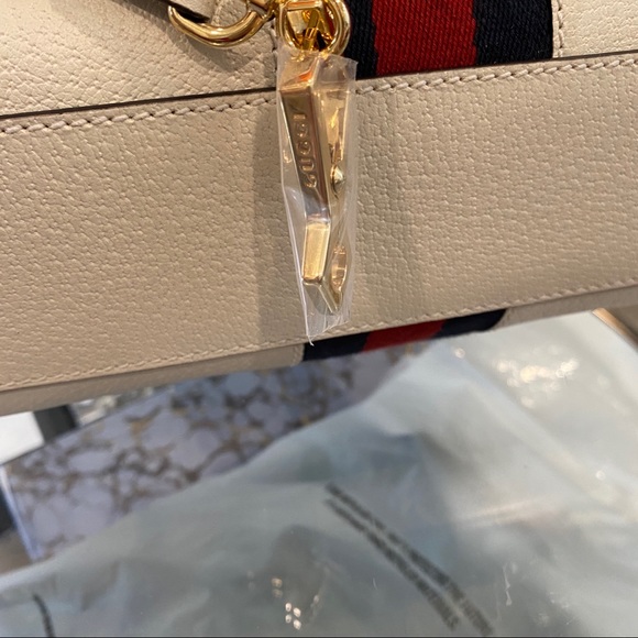 🚫SOLD🚫New Gucci small ophidia tote white - Picture 6 of 10